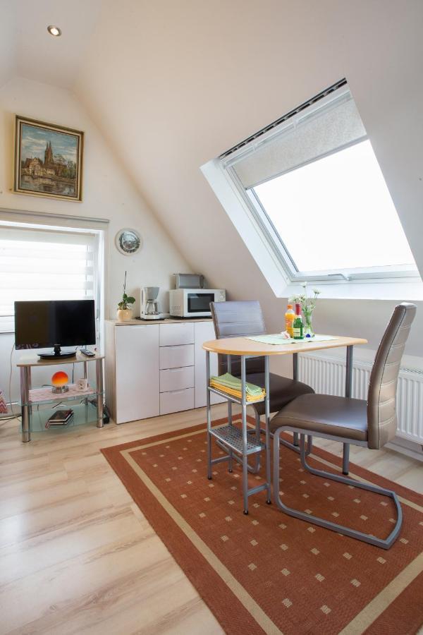 Casa Felicitas - Ferienwohnung & Studio 모네시 외부 사진